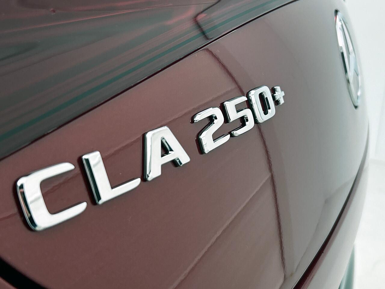 Mercedes-Benz CLA-KLASSE 250+ Launch Edition 85 kWh | Smartphone integratie | Multibeam LED | Memorypakket | Adaptieve Cruisecontrol | Nightpakket | Warmtepomp | Panoramadak | Sierdelen aluminium |