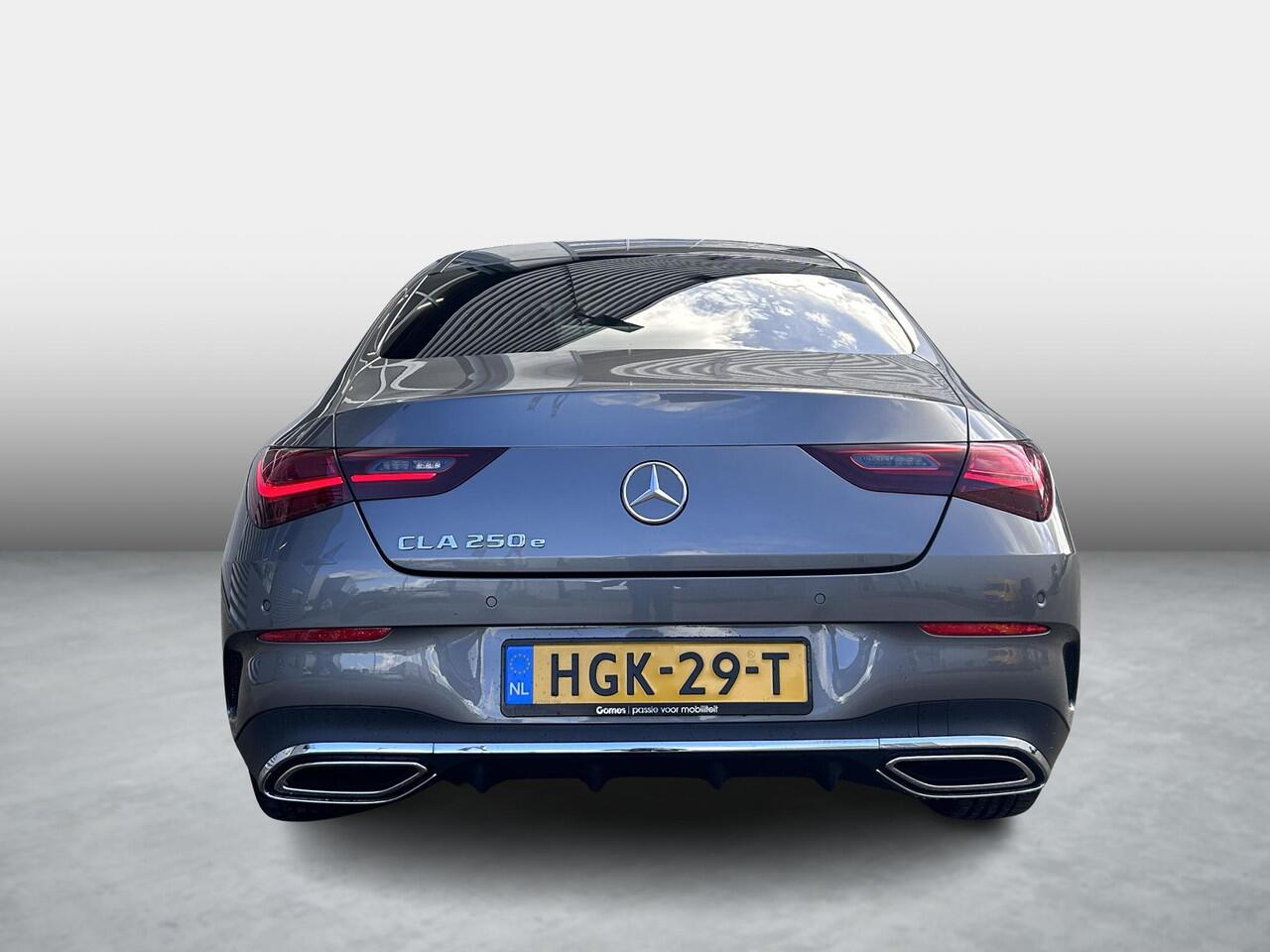 Mercedes-Benz CLA-KLASSE 250 e Star Edition AMG | Panoramadak | Apple CarPlay | Android Auto | Sfeerverlichting | Stoelverwarming | Parkeersensoren | Achteruitrijcamera | Elektrisch Inklapbare Buitenspiegels