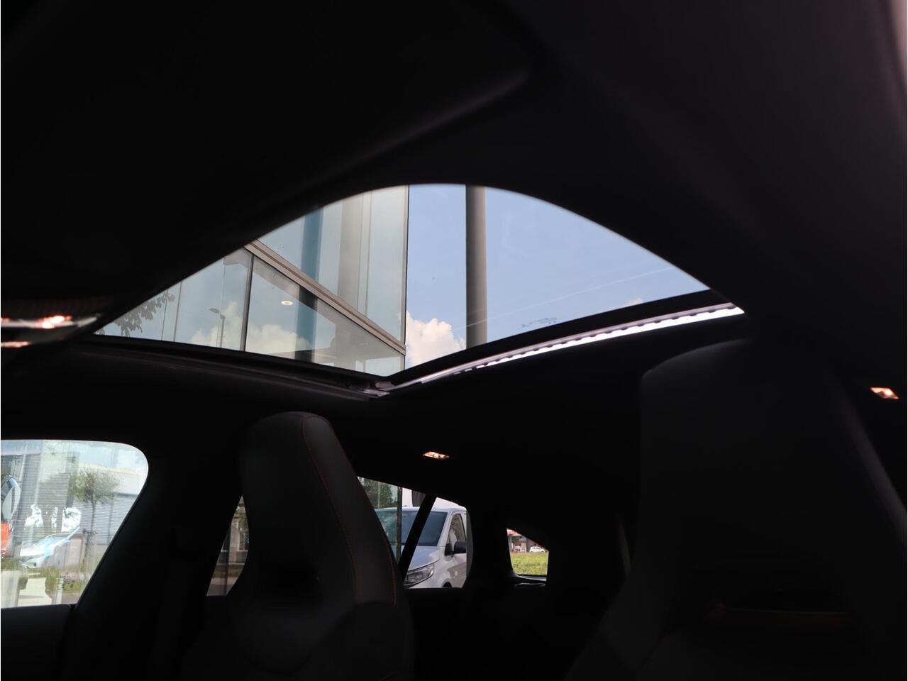 Mercedes-Benz CLA-KLASSE Shooting Brake 250 e AMG Line