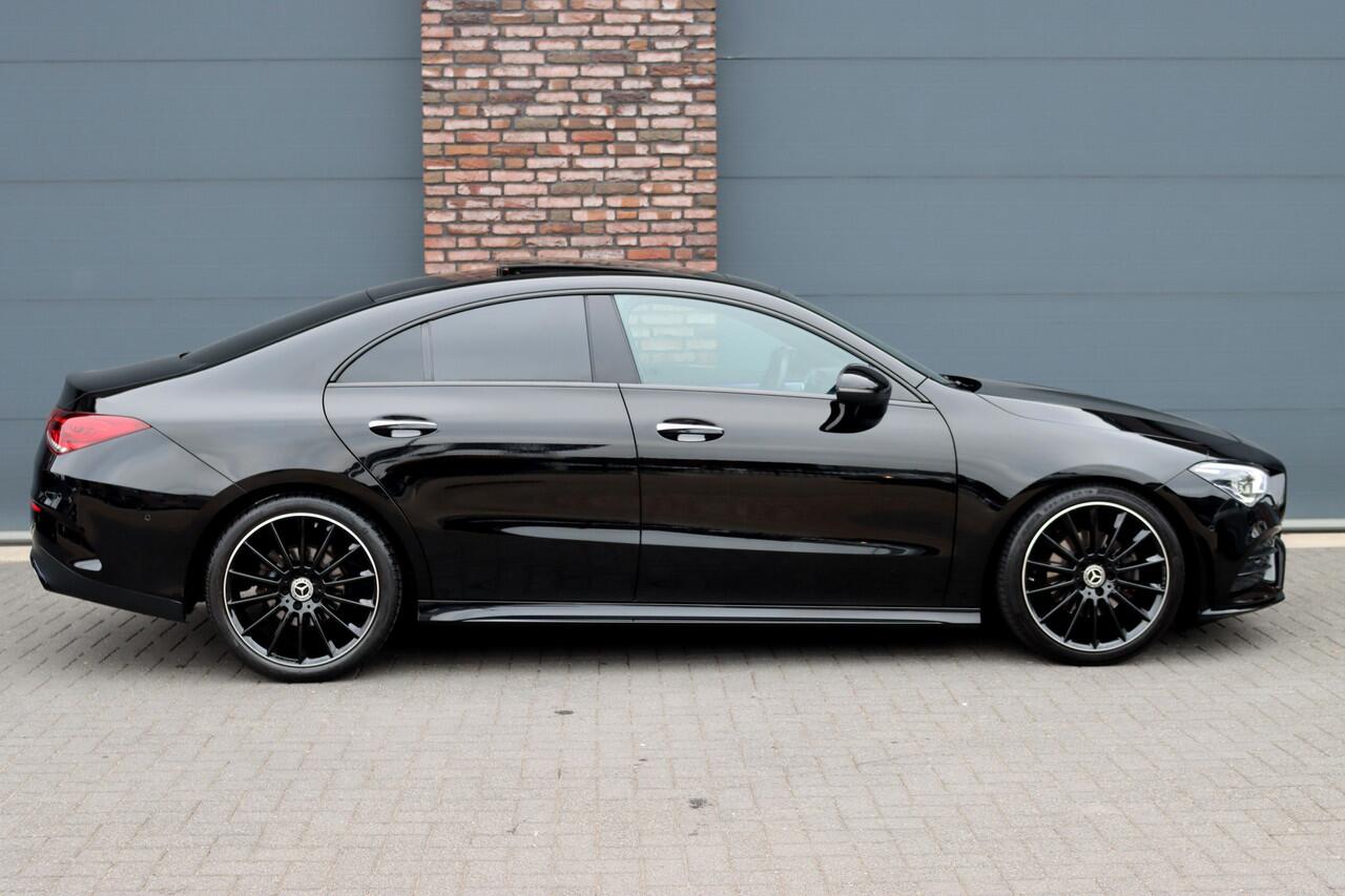 Mercedes-Benz CLA-KLASSE 180 AMG Line Aut7 | Panoramadak | Memory | Sfeerverlichting | Camera | Advanced Sound System | Keyless Go | Zitcomfortpakket | Cruise Control | Multibeam LED |