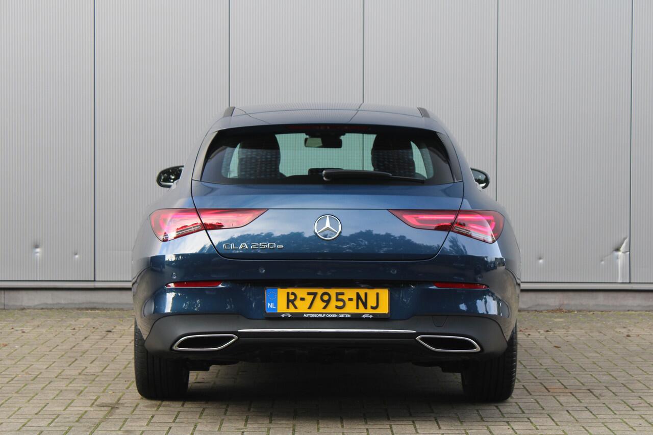 Mercedes-Benz CLA-KLASSE Shooting Brake 250 e 218pk Luxury Line | Widescreen | Camera | Navigatie | Stoel & stuurverwarming | Elektrische achterklep | Zwenkbare trekhaak