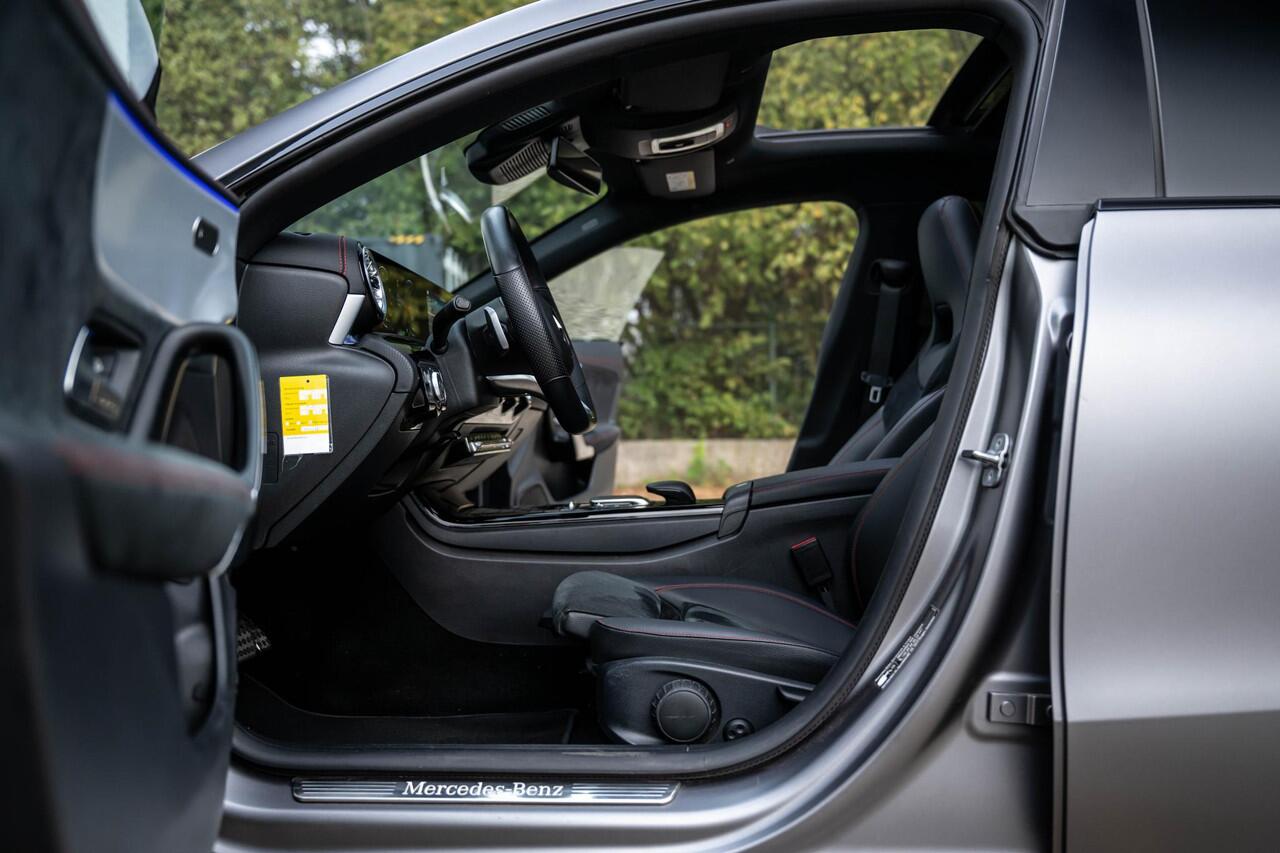 Mercedes-Benz CLA-KLASSE Shooting Brake 250 e AMG ACC HuD Panorama Multibeam MANUFAKTUR