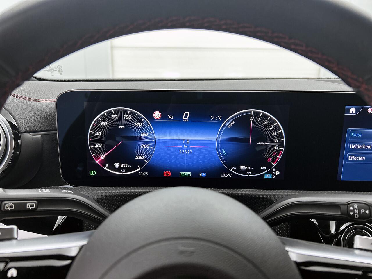 Mercedes-Benz CLA-KLASSE Shooting Brake 250 e Star Edition | AMG Line | Night Pakket | Sfeerverlichting | Dodehoek Assist | Achteruitrijcamera | Ledkoplampen. Inclusief 24 maanden MB Certified garantie voor Europa.