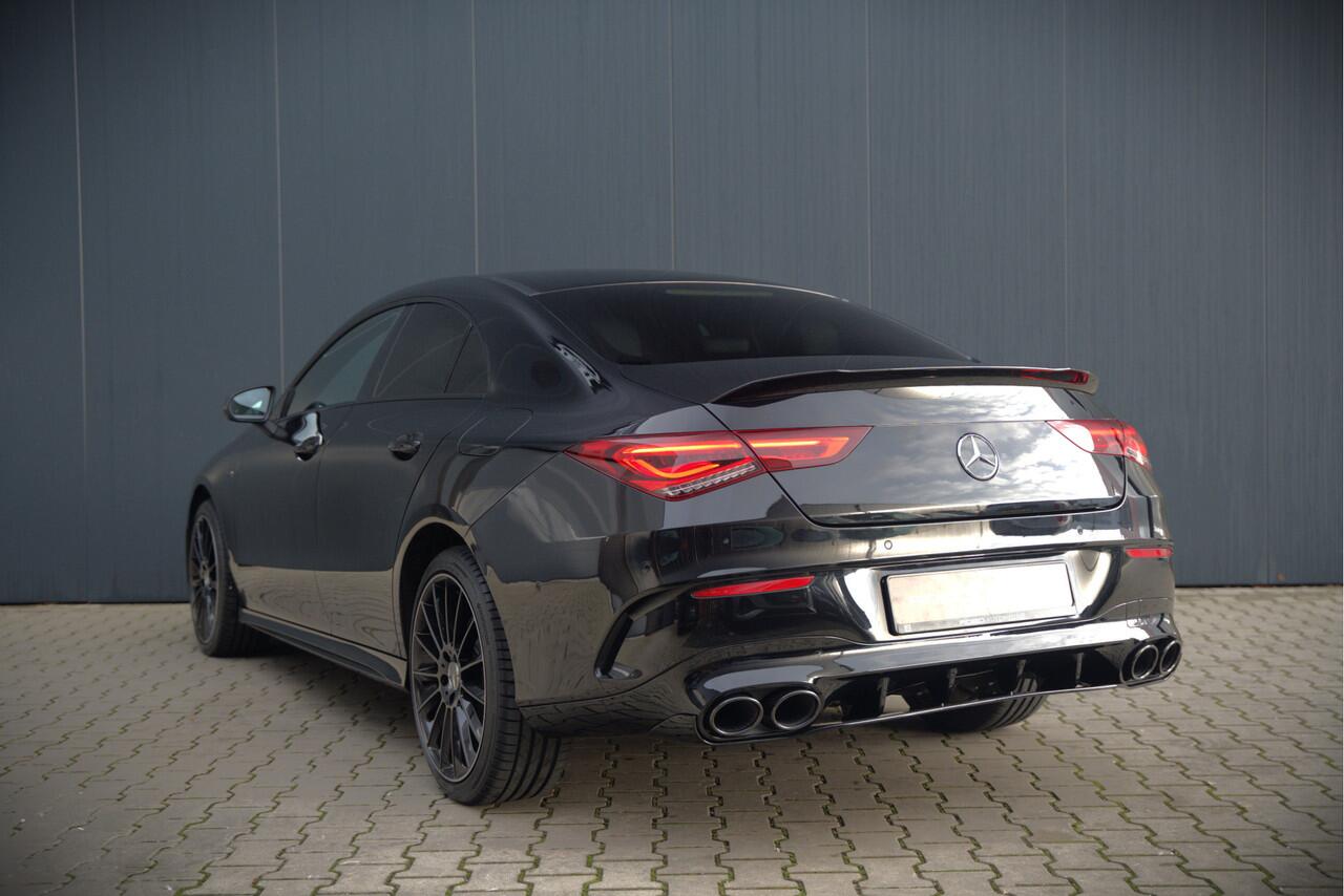 Mercedes-Benz CLA-KLASSE 250 e Premium Plus | AMG Line | CLA45 Styling | Stoelverwarming | Keyless | Adaptive Cruise Control | Ambiance verlichting | Camera | Parkeersensoren |