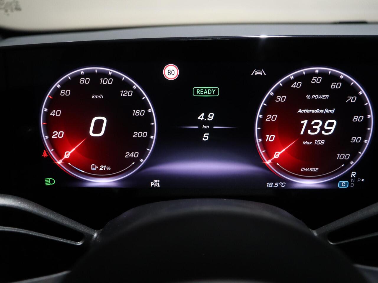 Mercedes-Benz CLA-KLASSE 250+ Launch Edition 85 kWh | Night | Panoramadak | Stoelverwarming | DISTRONIC | Achteruitrijcamera | Dodehoekassistent |