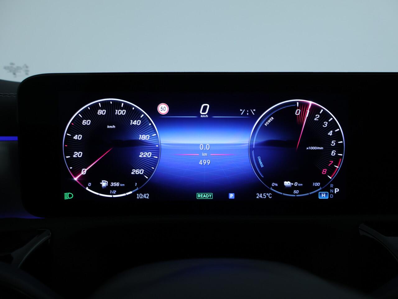 Mercedes-Benz CLA-KLASSE Shooting Brake 250 e Business Solution AMG | Trekhaak | AMG Line Plus pakket | Nightpakket | Parkeerpakket met 360°-camera | EASY PACK achterklep | Head-up display | Dodehoekassistent | Verwarmde stoelen vooraan |