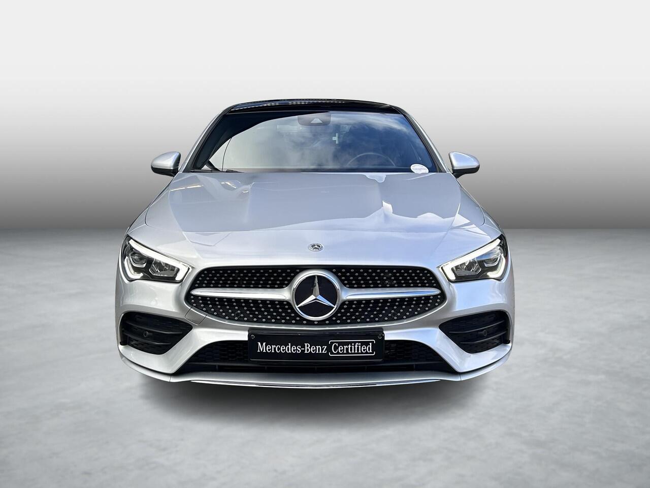 Mercedes-Benz CLA-KLASSE 180 | Panoramadak | AMG | Stoelverwarming