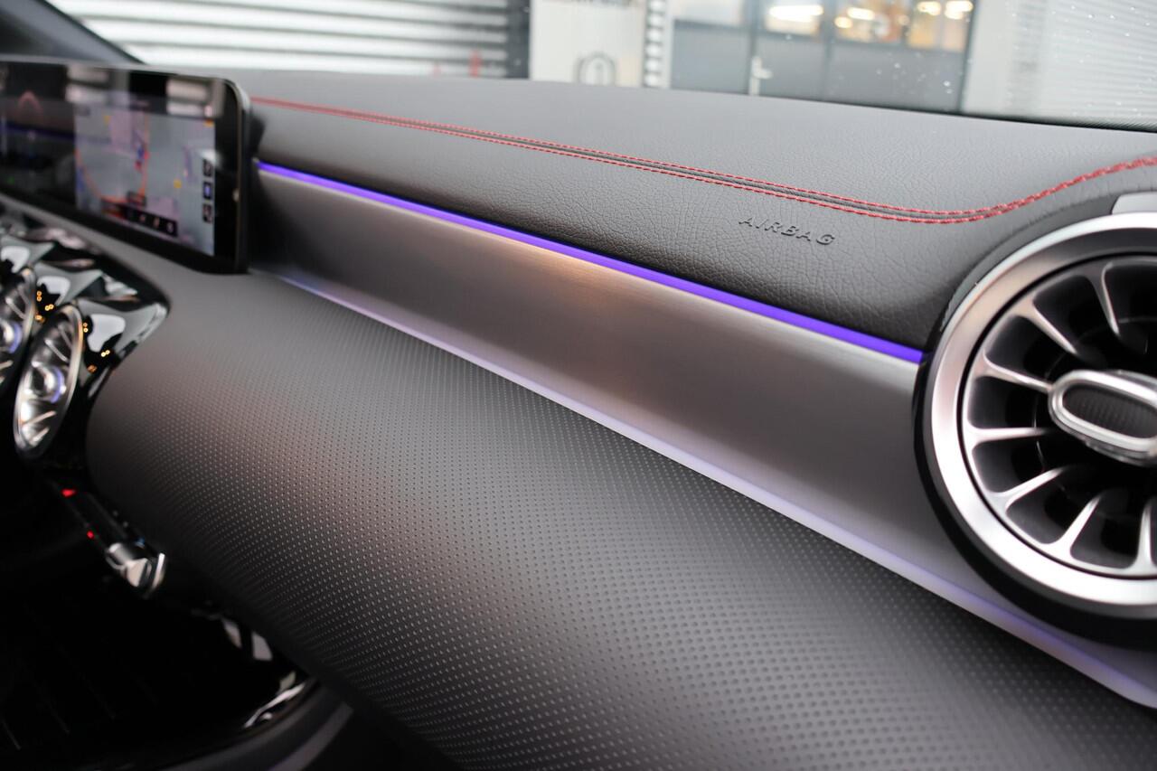 Mercedes-Benz CLA-KLASSE Shooting Brake 250e Business Solution AMG Limited 1e Eigenaar | Dealer Onderh | NL-Auto | BTW | Pano | Sfeer | WideScreen | Memory | Stoelverwarming | Elek Stoel/Klep | Matrix Led | 2 LaadKabels | Climate | Navi | Cruise | PDC