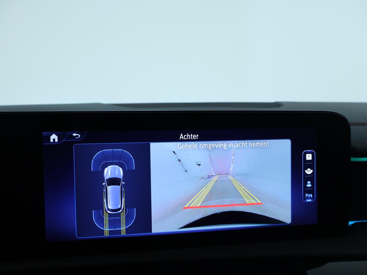 Mercedes-Benz CLA-KLASSE Shooting Brake 250 e AMG Face Lift Plug-In Hybride | AMG Line Premium | Night Pakket | Panoramadak | 11 kw Laden | Stuur en Stoelverwarmig | Inclusief 24 maanden MB Certified garantie voor Europa.