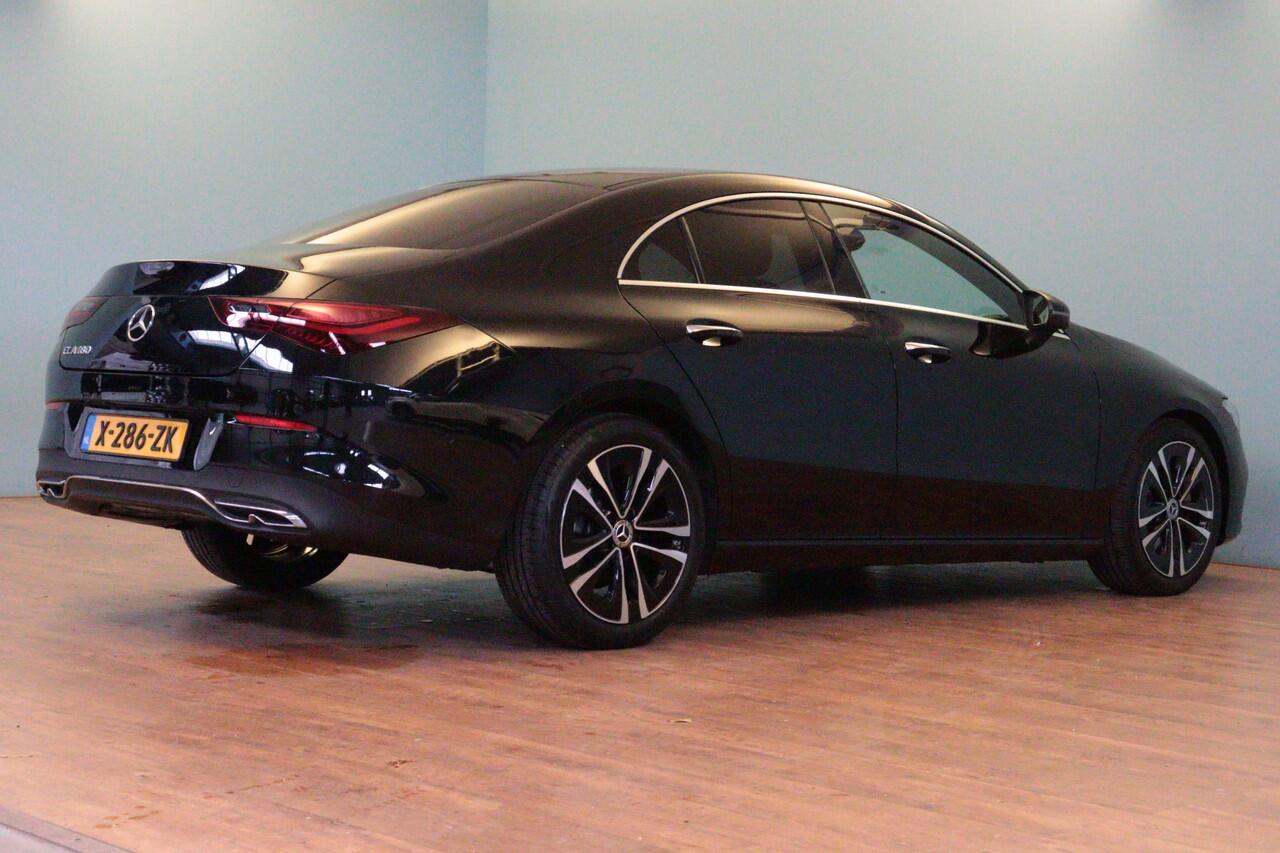 Mercedes-Benz CLA-KLASSE 180 Luxury Line Automaat | NAVI | 360-CAMERA | ADAP CRUISE | STOELVERW | AMBIENT-LIGHT |