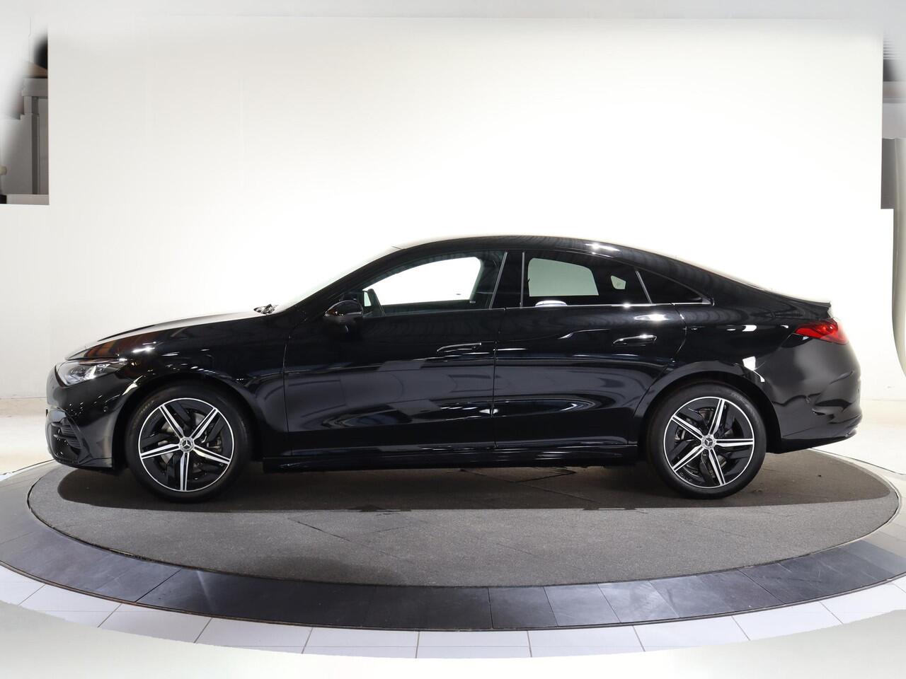 Mercedes-Benz CLA-KLASSE 250+ Launch Edition 85 kWh | Night | Panoramadak | Stoelverwarming | DISTRONIC | Achteruitrijcamera | Dodehoekassistent |