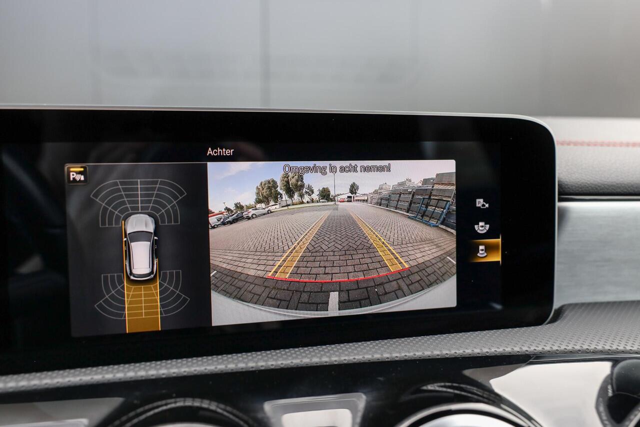 Mercedes-Benz CLA-KLASSE Shooting Brake 200 AMG ? LED ? Camera ? CarPlay