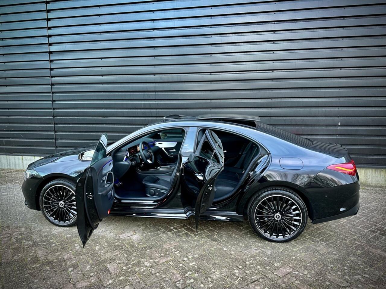 Mercedes-Benz CLA-KLASSE 250 e AMG LINE NIGHT|PANO|BLINDSPOT|CAMERA|FACELIFT