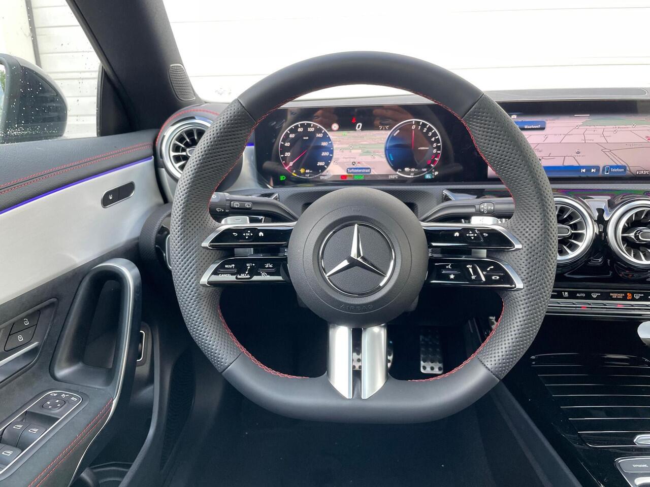 Mercedes-Benz CLA-KLASSE Shooting Brake 250 e AMG Line | Premium Pakket | Night Pakket | Panoramadak | MULTIBEAM LED Koplampen | Dodehoekassistent | Advanced Sound System | Sfeerverlichting