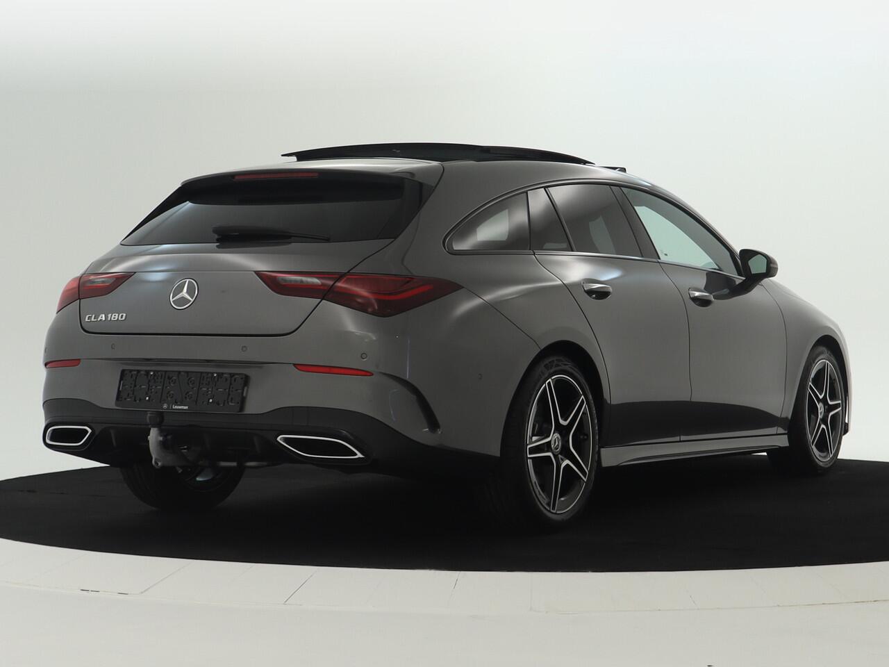 Mercedes-Benz CLA-KLASSE Shooting Brake 180 LIMITED Edition AMG Line | Trekhaak | Nightpakket | Parkeerpakket met achteruitrijcamera | Verwarmde stoelen vooraan | Antidiefstalpakket GUARD 360° Plus | EASY PACK achterklep | KEYLESS-GO |