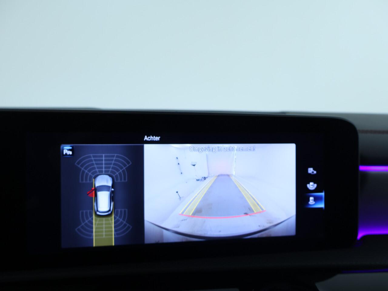 Mercedes-Benz CLA-KLASSE Shooting Brake 180 AMG | AMG Line | 19 Inch AMG velgen | Achteruitrijcamera | Inclusief 24 maanden MB Certified garantie voor Europa.