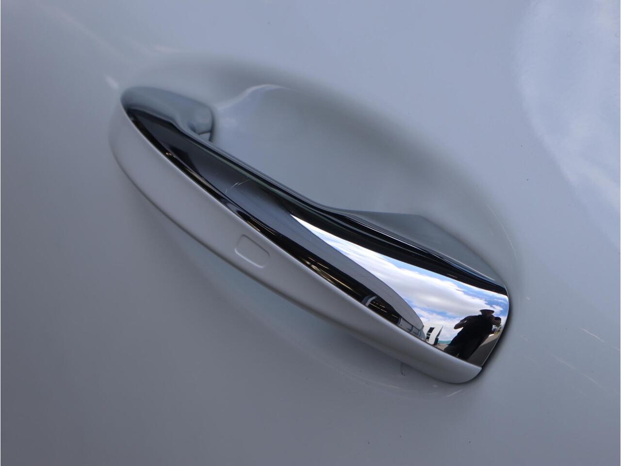 Mercedes-Benz CLA-KLASSE Shooting Brake 250 e AMG Line