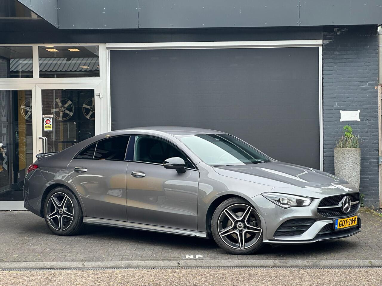 Mercedes-Benz CLA-KLASSE 180 AMG SFEER / BURMESTER / STOELVERWARMING / DEALER ONDERHOUDEN / CAMERA
