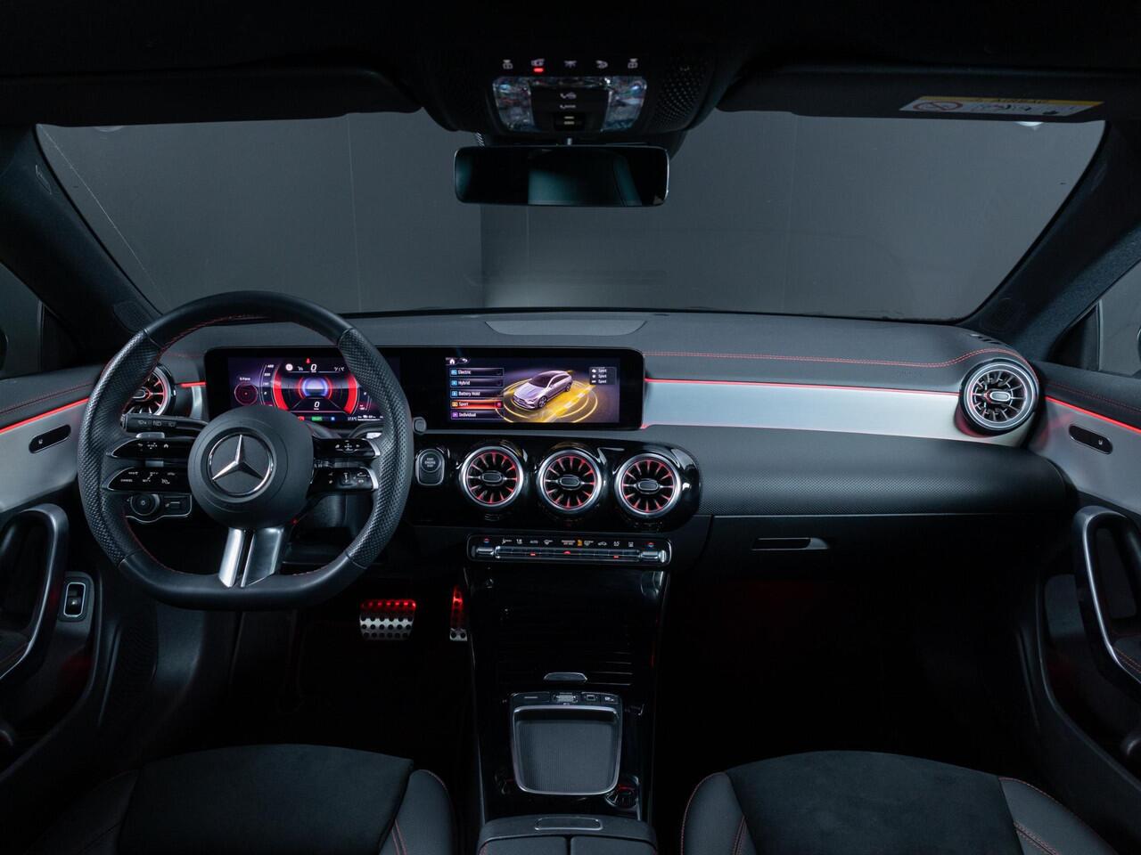 Mercedes-Benz CLA-KLASSE Shooting Brake 250 e Star Edition AMG Line Panorama dak