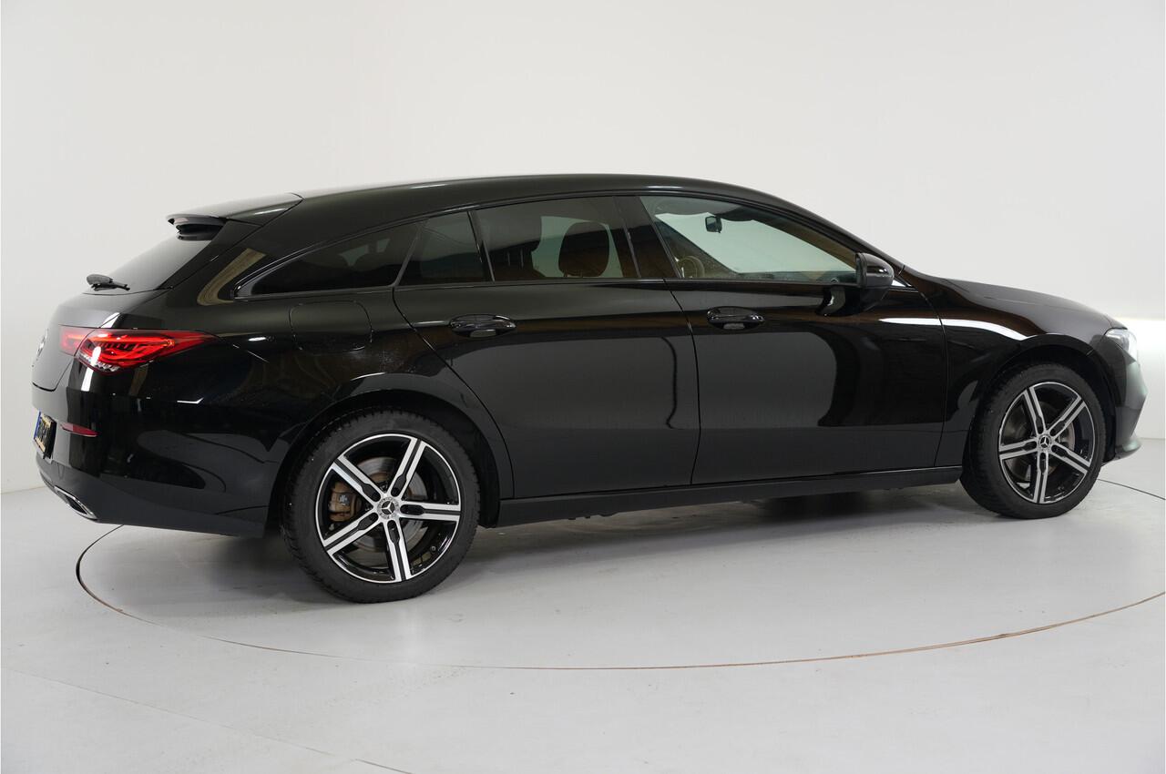 Mercedes-Benz CLA-KLASSE Shooting Brake 250 e Night 218 pk PHEV | Trekhaak | Camera | Sfeerverlichting | Apple/Android |