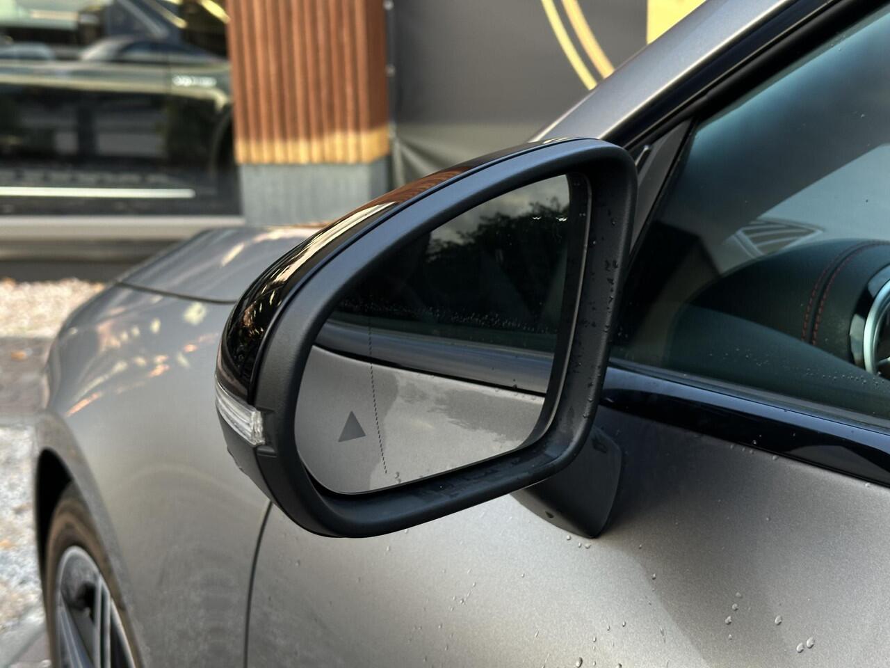 Mercedes-Benz CLA-KLASSE 200 d AMG Line Panoramadak Multibeam Adapt. Cruise Ambient Keyless 360Cam