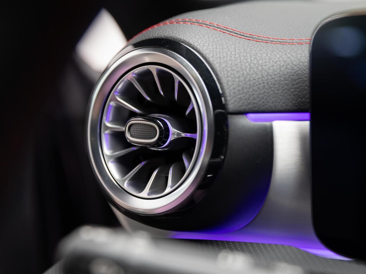 Mercedes-Benz CLA-KLASSE Coupé 180 Business Solution AMG