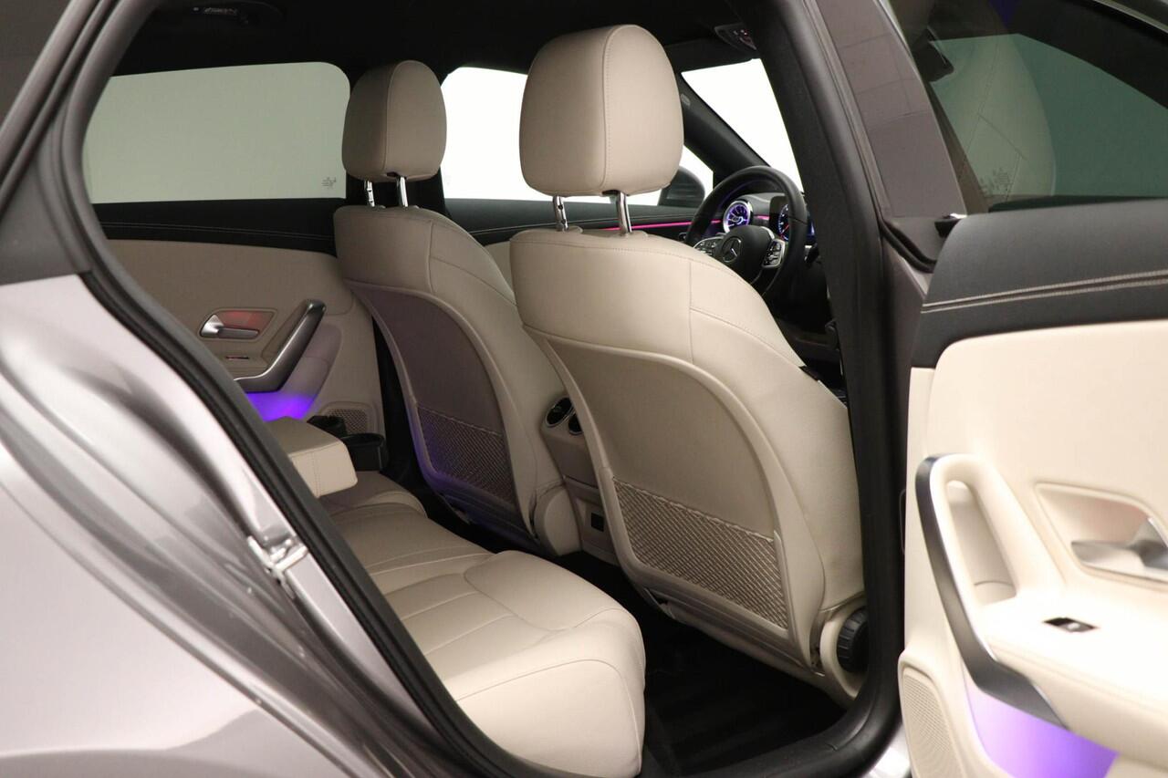 Mercedes-Benz CLA-KLASSE Shooting Brake 180 Luxury Line | PREMIUM PACK | MATRIX LED | APPLE | TREKHAAK