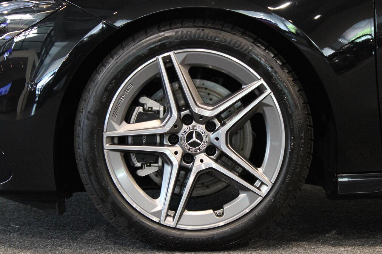 Mercedes-Benz CLA-KLASSE Shooting Brake 200 AMG Line Panorama dak | Trekhaak