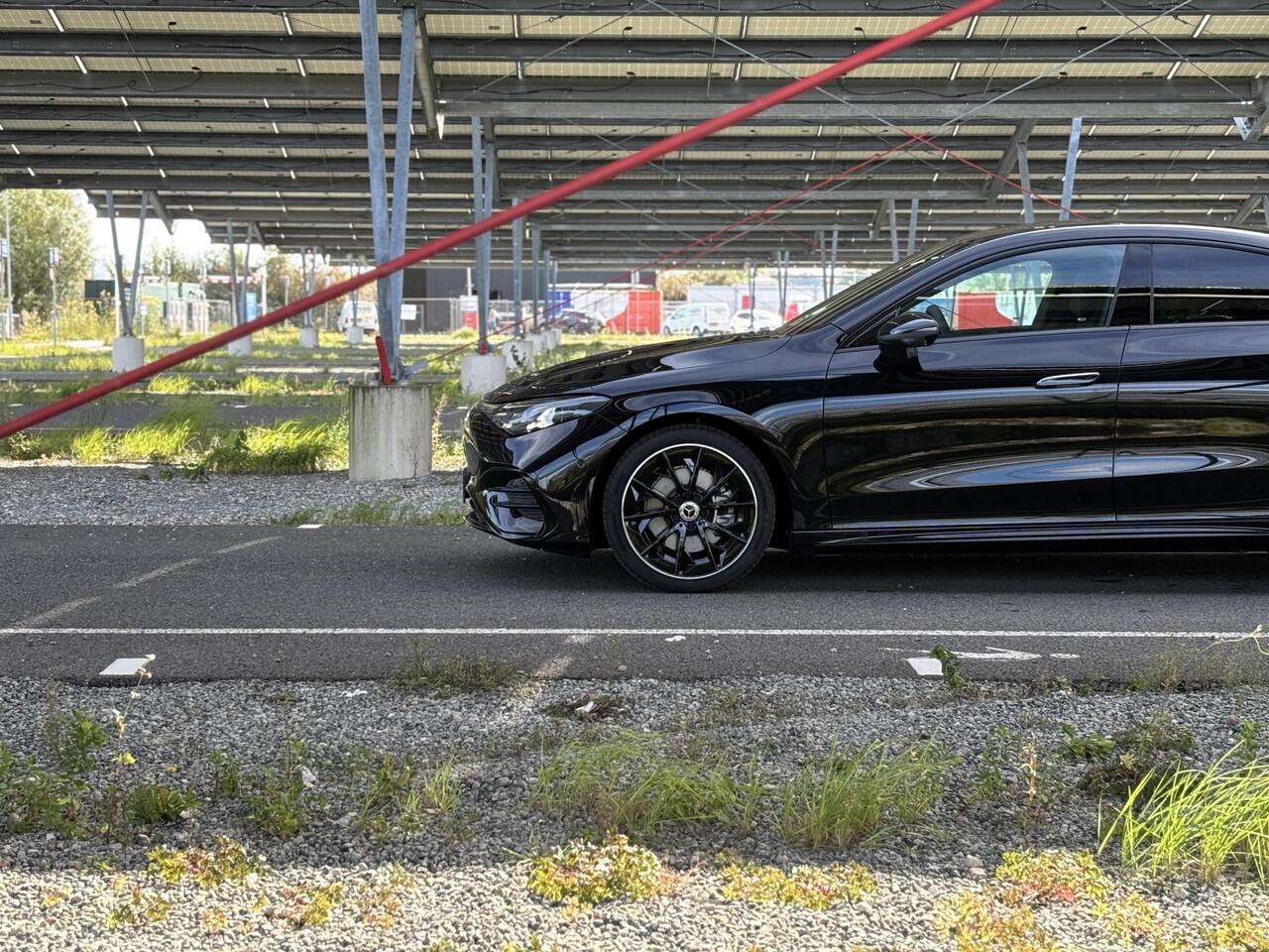 Mercedes-Benz CLA-KLASSE 250+ Launch Edition 85 kWh | Night | Panoramadak | DISTRONIC | Achteruitrijcamera | Dodehoekassistent |