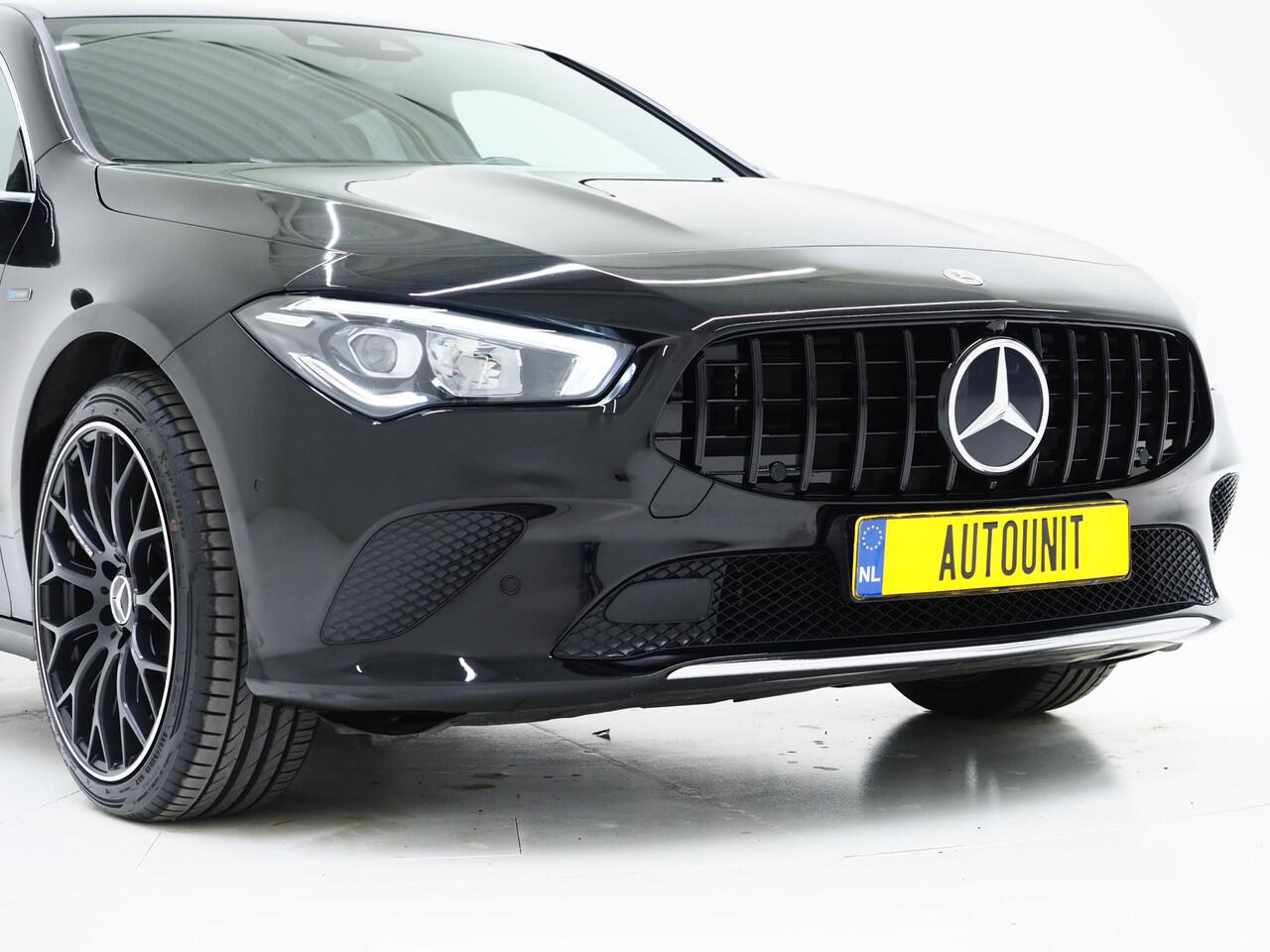 Mercedes-Benz CLA-KLASSE Shooting Brake 250e Panamericana | Panoramadak | Sfeerverlichting | Leder | Camera | Widescreen | DAB