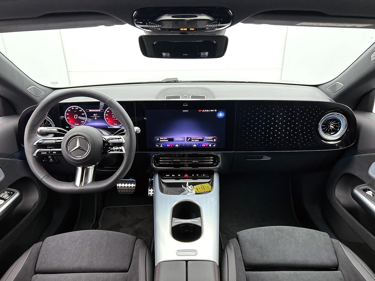 Mercedes-Benz CLA-KLASSE 250+ Launch Edition 85 kWh | Warmtepomp | Memorypakket | Adaptieve Cruisecontrol | Antidiefstal pakket URBAN GUARD | Nightpakket | 19 inch AMG velgen | Sierdelen aluminium | MULTIBEAM LED |