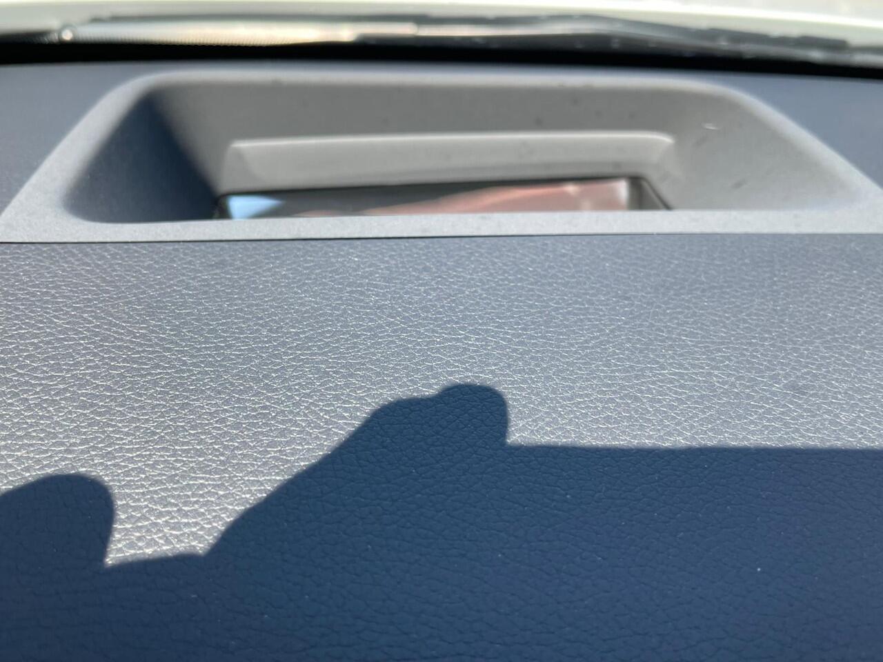 Mercedes-Benz CLA-KLASSE Shooting Brake 180 | Panoramadak | AMG Night | 360° Camera | Head-up display | Memorystoelen verwarmd | Sfeerverlichting