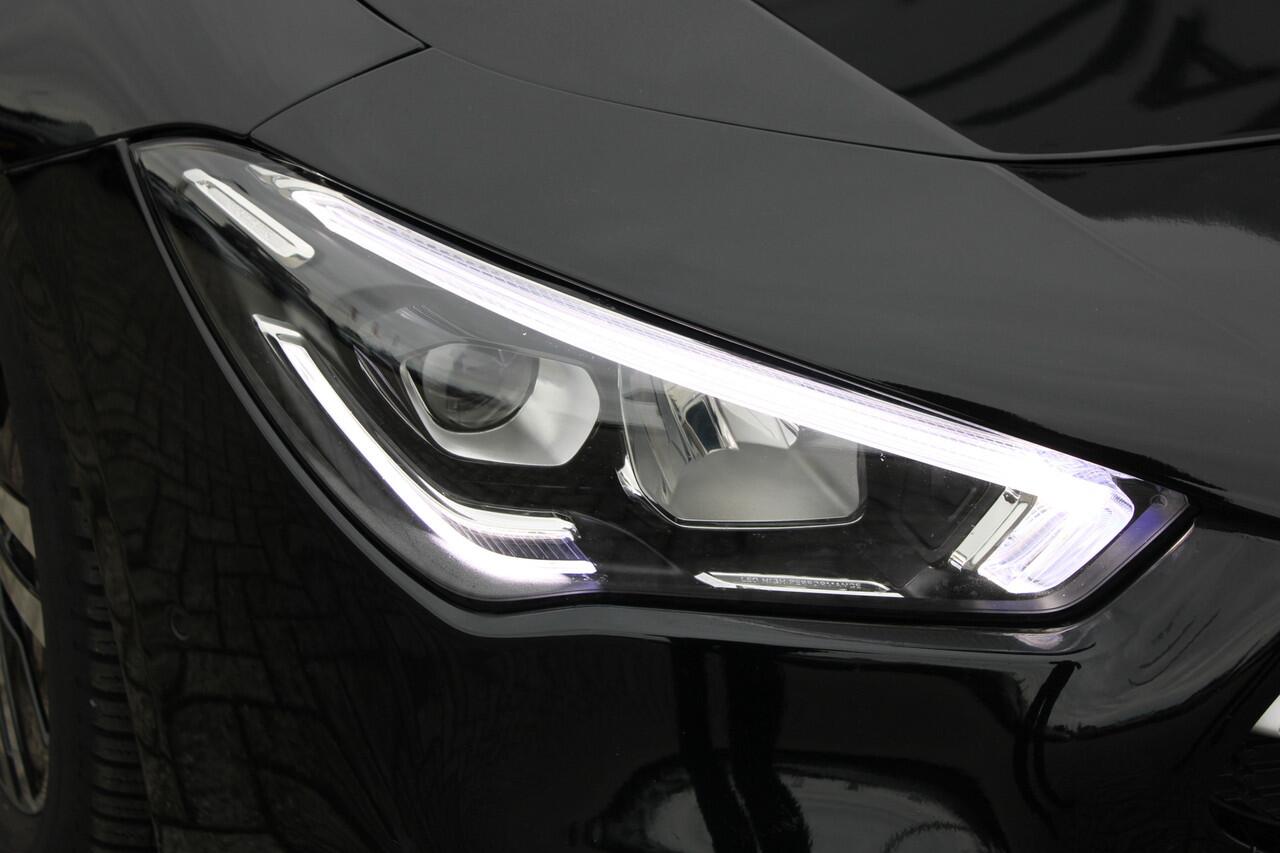 Mercedes-Benz CLA-KLASSE Shooting Brake 200 AUT7 Business Solution Luxury LEDER SFEER WIDESCREEN CAMERA