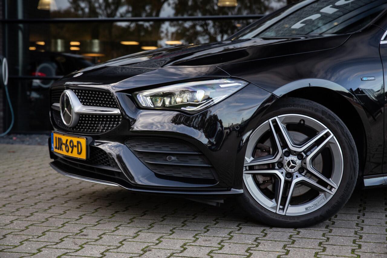 Mercedes-Benz CLA-KLASSE Shooting Brake 250 e Premium Plus , AMG, Panoramadak, Trekhaak, Sfeerverlichting,