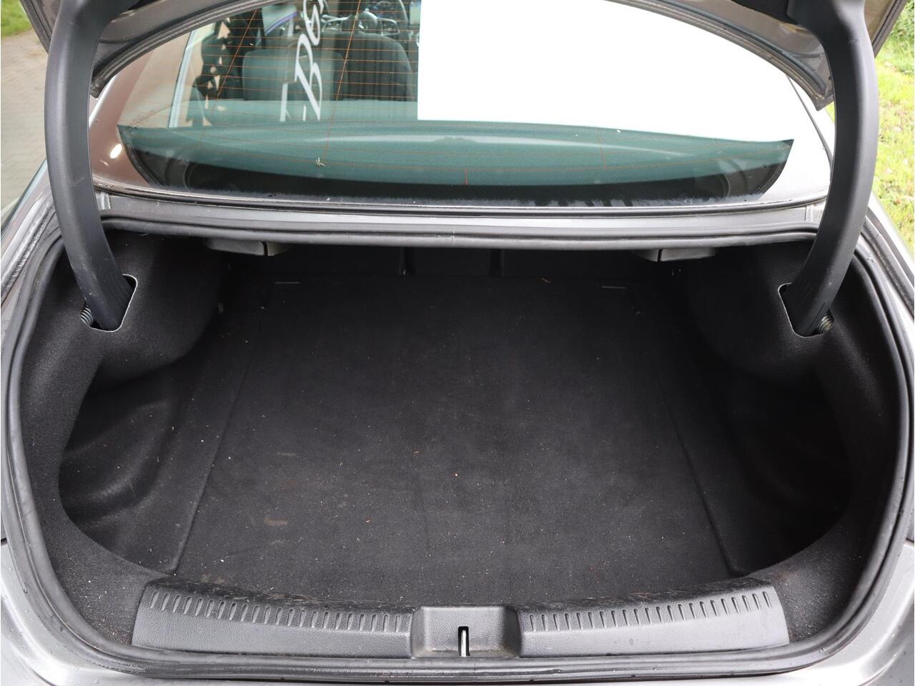 Mercedes-Benz CLA-KLASSE 180 Business Solution Luxury