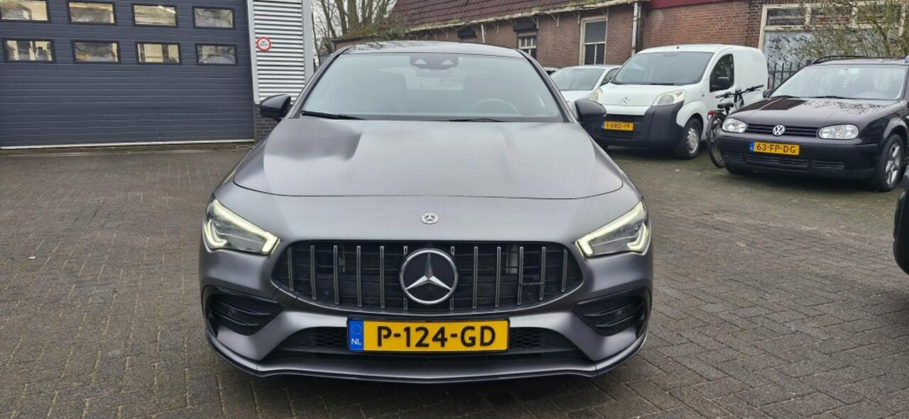 Mercedes-Benz CLA-KLASSE AMG 35 4M Premium Plus