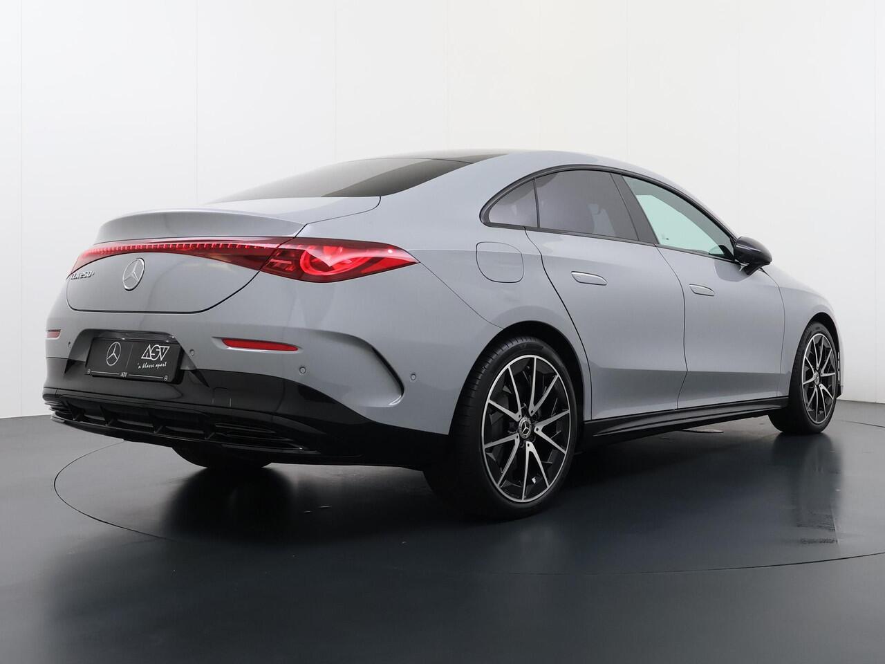 Mercedes-Benz CLA-KLASSE 250+ Launch Edition 85 kWh Accu | Trekhaak Wegklapbaar | Memorystoelen | Warmtepomp | Multibeam Led | Stoelverwarming Voorin | Distronic Cruise Control | Achteruitrijcamera | Nightpakket | Dodehoekassistent