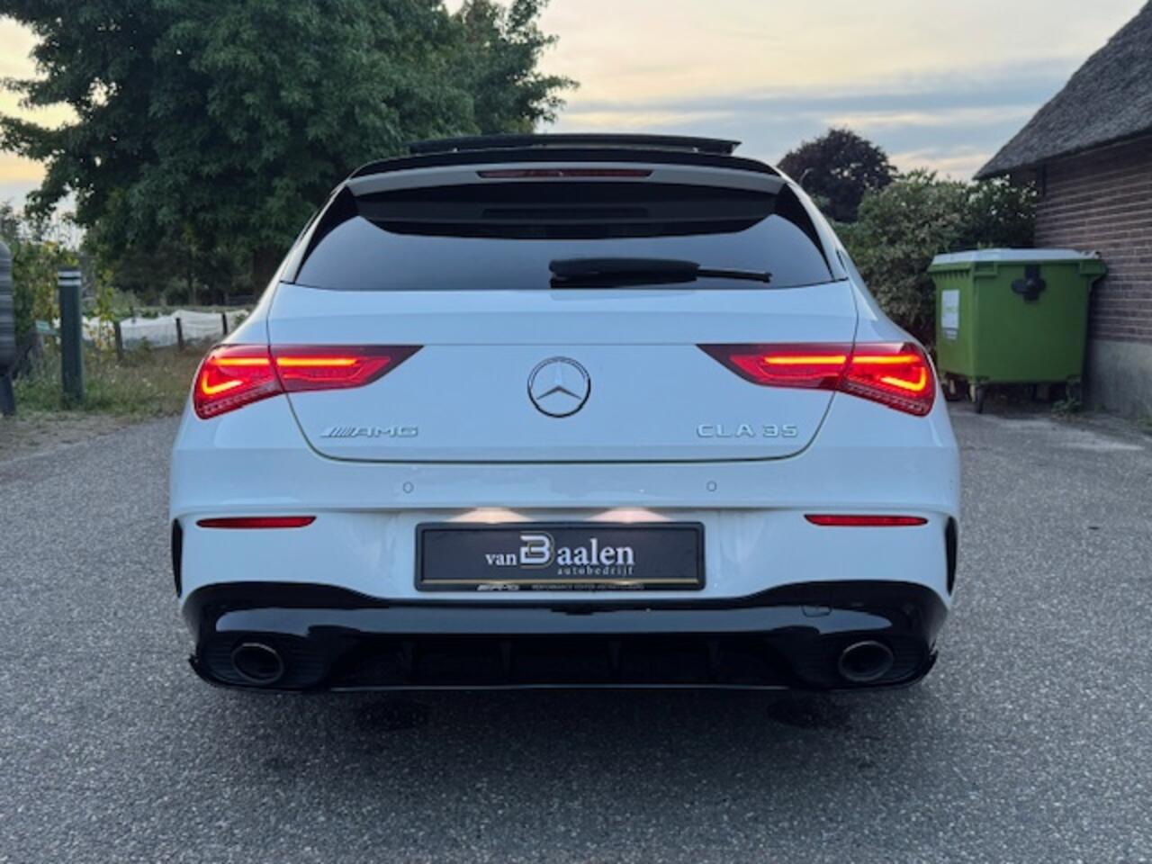 Mercedes-Benz CLA-KLASSE Shooting Brake AMG 35 4MATIC Premium Plus PANO NIGHT LEER SFEER LED 51000KM!!!