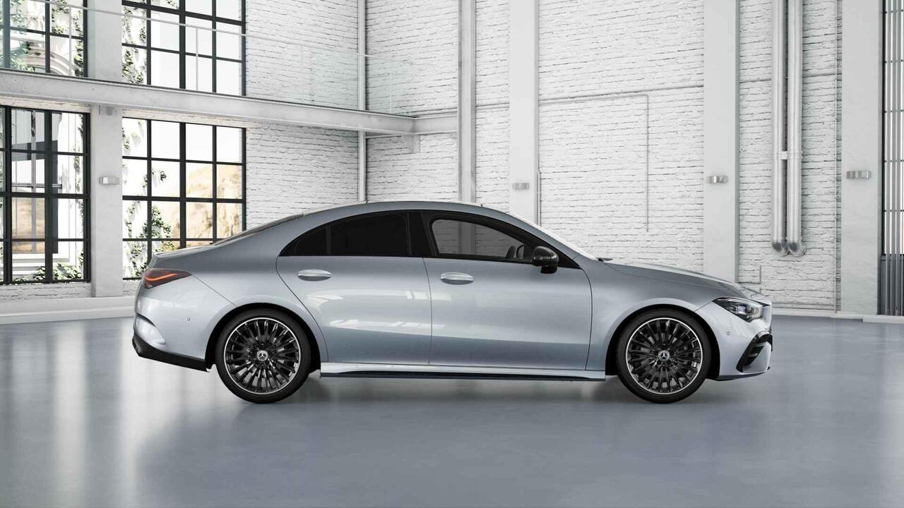 Mercedes-Benz CLA-KLASSE 180 Business Solution AMG | Panoramaschuifdak | AMG Line Plus | Head-up display | Nightpakket | 360° camera | Dodehoekassistent |