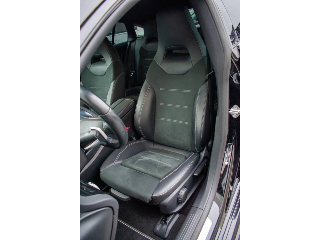 Mercedes-Benz CLA-KLASSE Shooting Brake 250 e Business Solution AMG Limited Trekhaak-Navi-Led-Carplay