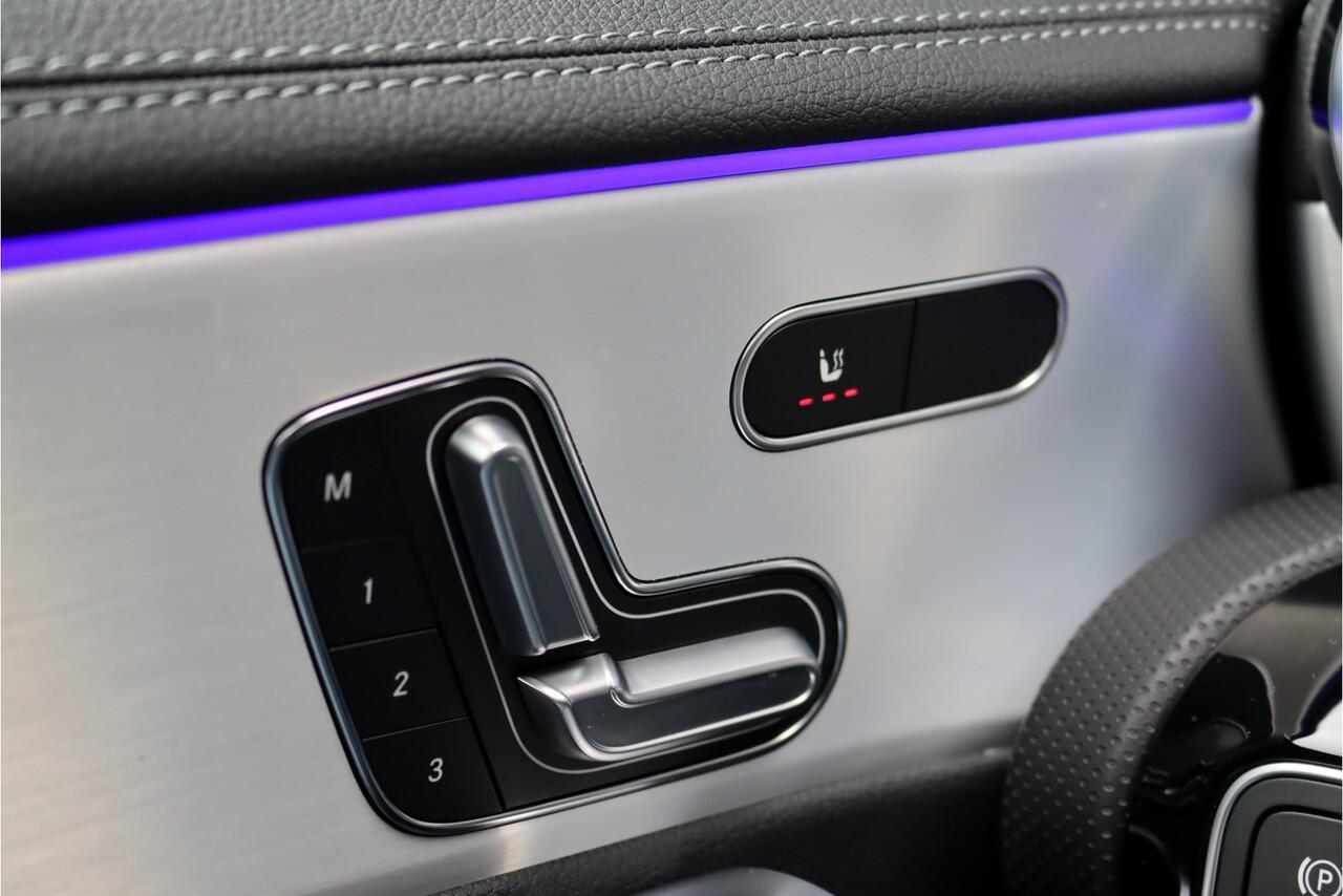 Mercedes-Benz CLA-KLASSE Shooting Brake 250 e AMG Line Aut8 | Facelift | Panoramadak | Distronic+ | Memory | Verwarmd Stuuwiel | Leder | HUD | Sfeerverlichting | Augmented Reality | Surround Camera | Keyless Go |