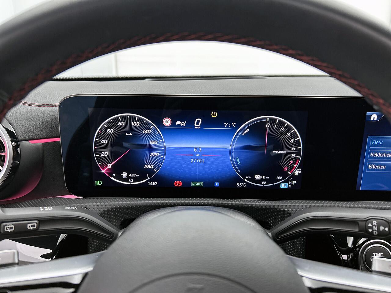 Mercedes-Benz CLA-KLASSE Shooting Brake 250 e AMG Nightpakket Plug-In Hybride | Panoramadak | Memory | Head Up display | 360° Camera | Dode Hoek Ass | Sfeerverlichting | Keyless Go | Inclusief 24 maanden Mercedes-Benz Certified garantie voor Europa.