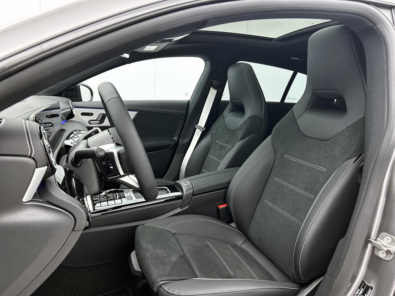 Mercedes-Benz CLA-KLASSE Shooting Brake 180 Business Solution AMG | AMG Line Plus pakket | Head-up Display | Panoramaschuifdak | Augmented Reality navigatie | Memorypakket | Multibeam LED | 19 inch AMG velgen | 360°-camera |