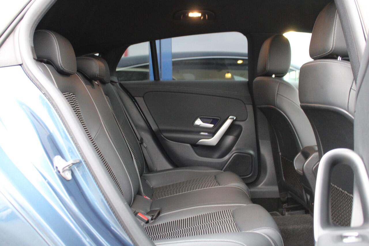 Mercedes-Benz CLA-KLASSE Shooting Brake 250e AUT8 Advantage DISTRONIC SFEER HEAD-UP CARPLAY 18''