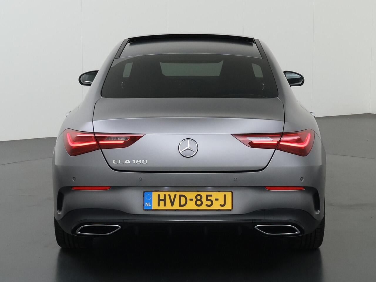 Mercedes-Benz CLA-KLASSE 180 Business Solution AMG | Night | Panoramadak | Memory stoelen | Head-up display | Sfeerverlichting | 360 camera |