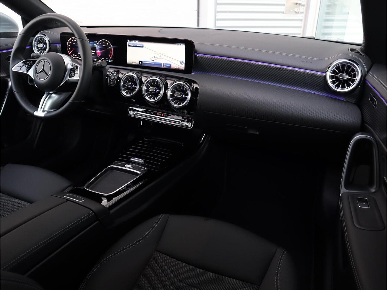 Mercedes-Benz CLA-KLASSE 180 Star Edition Luxury Line