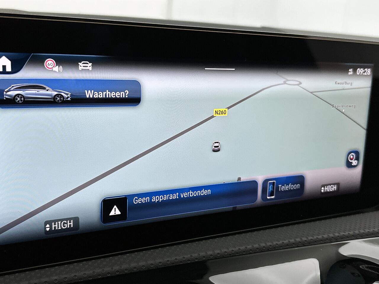 Mercedes-Benz CLA-KLASSE Shooting Brake 250 e Business Solution AMG | Nightpakket | Smartphone-integratie | Multibeam LED | Panoramaschuifdak | Stoelverwarming voor | Sfeerverlichting | KEYLESS-GO comfortpakket |