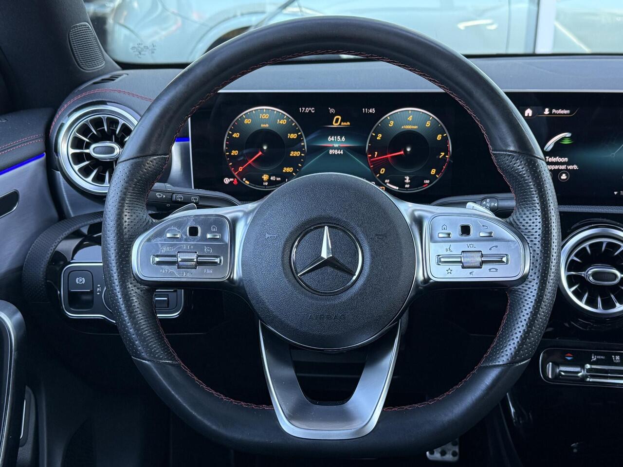 Mercedes-Benz CLA-KLASSE Shooting Brake 180 Business Solution AMG