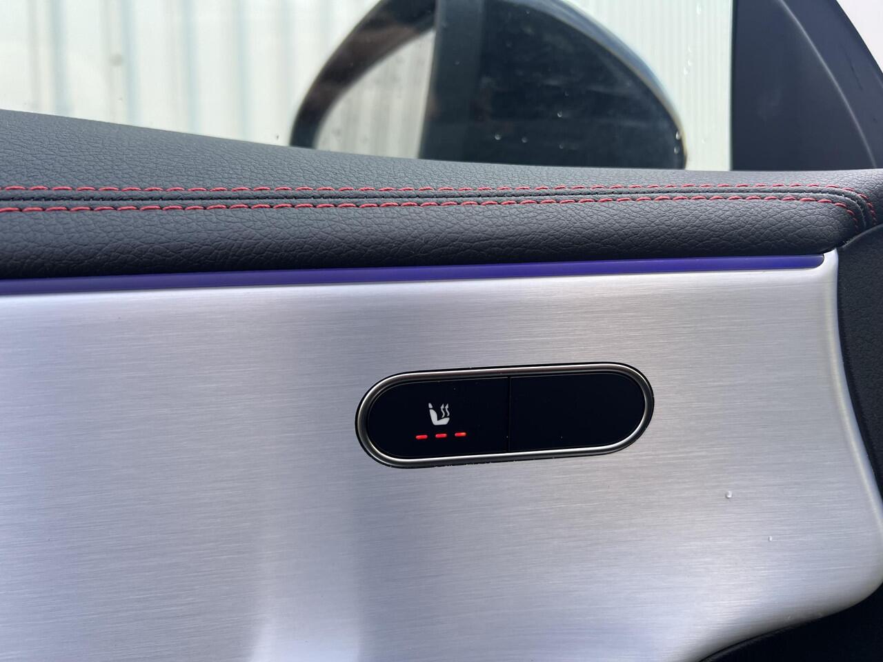 Mercedes-Benz CLA-KLASSE Shooting Brake 180 AMG | Panoramadak | | Premium Pakket | Night Pakket | Panoramadak | Trekhaak | MULTIBEAM LED Koplampen | Apple CarPlay | Android Auto | Advanced Sound System