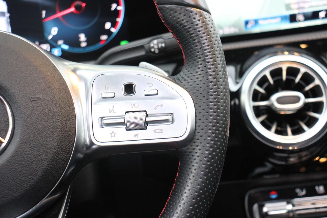 Mercedes-Benz CLA-KLASSE Shooting Brake 250 4MATIC Premium Plus Navi/Camera/Keyless/Memory/Sfeerverlichting/Panoramadak/H-leder/18Inch